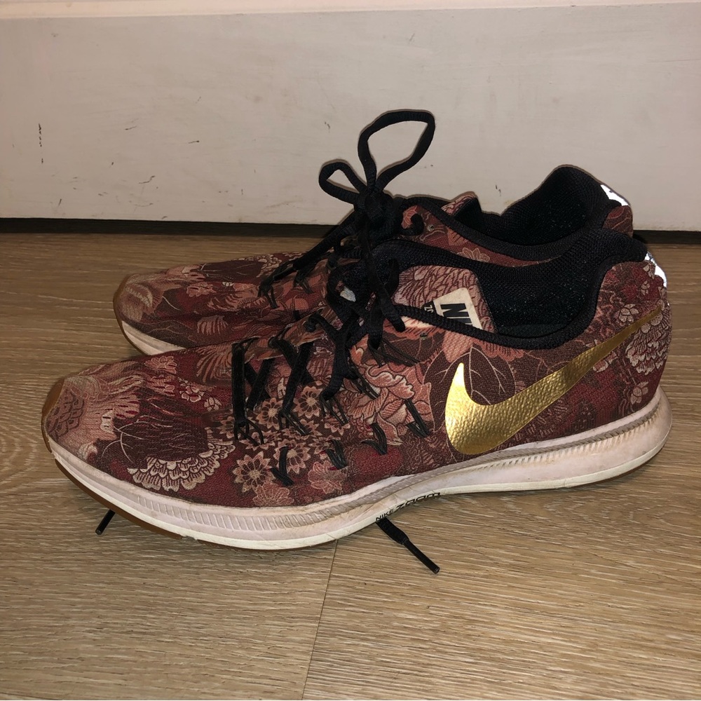 Nike air zoom Pegasus 33 ladies sneakers runners size 9.5